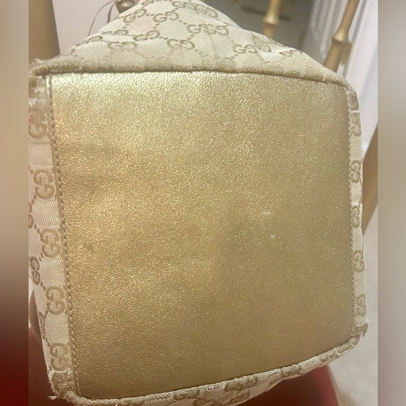 Low Start Gucci GG Bucket Bag Monogram Neutral Canvas - Picture 9 of 16